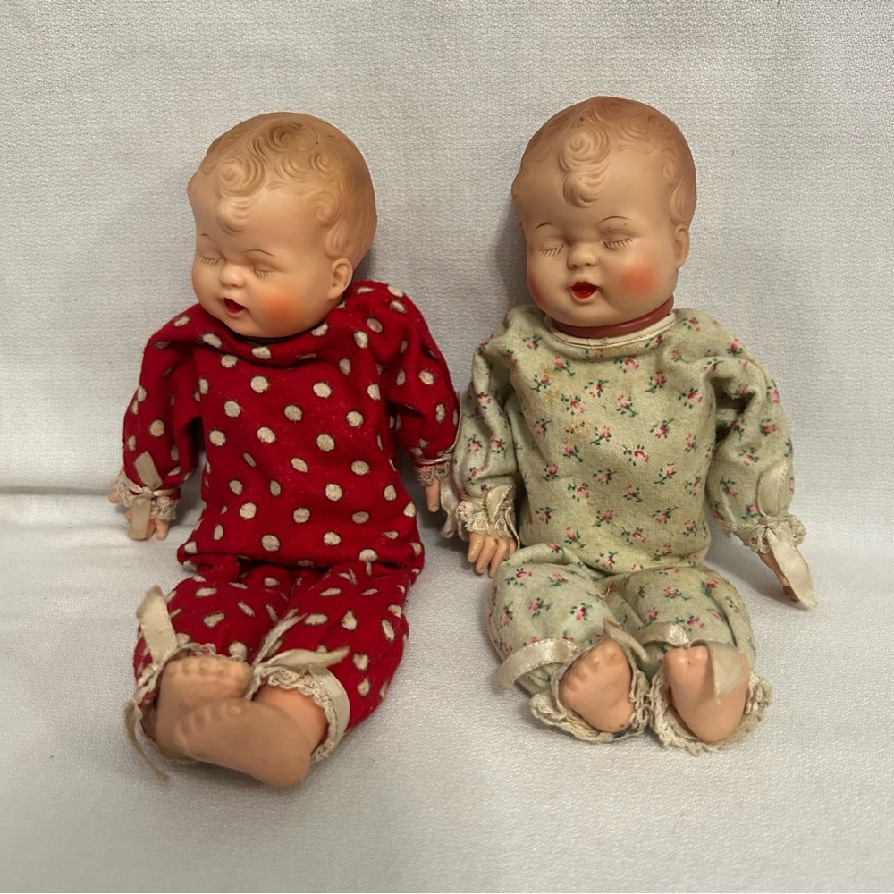 Vintage Windup Brahms Lullaby Baby Dolls in Red and Green Outfits 12”